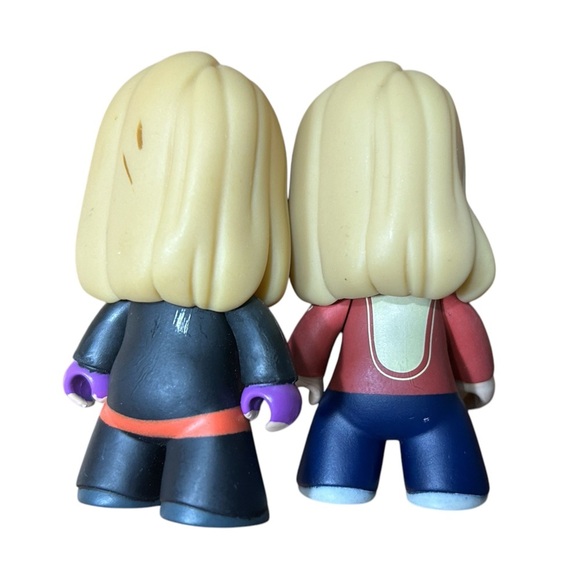 Doctor Who - Titans Vinyl Figures - Two Rose Tyler’s 🥀💔 - Picture 2 of 4